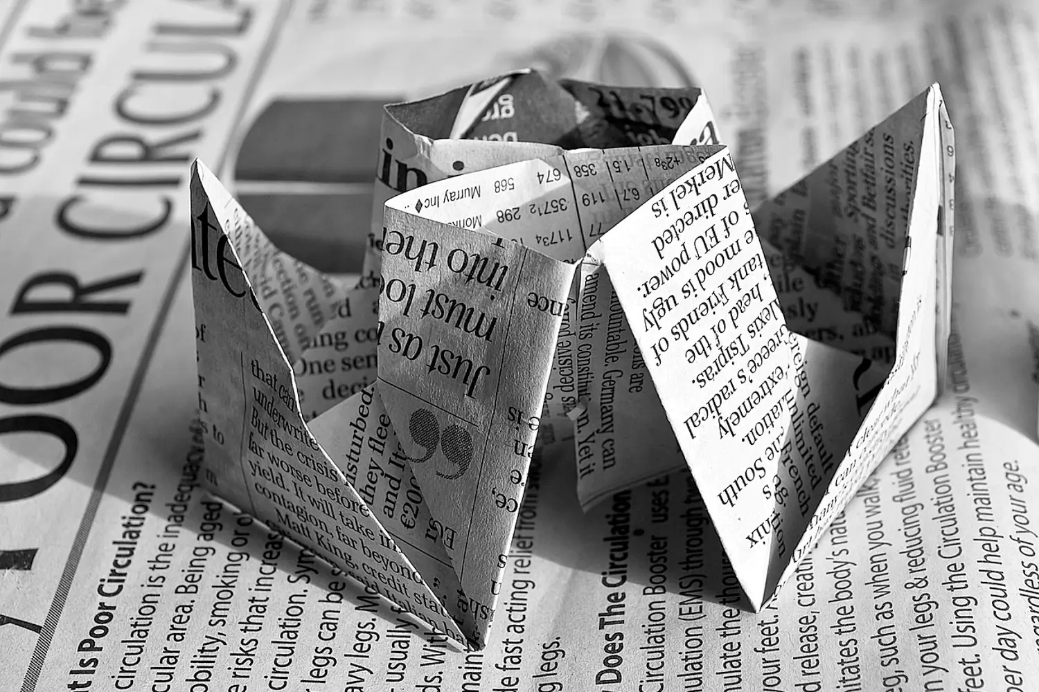Papier peint photo Journal origami
