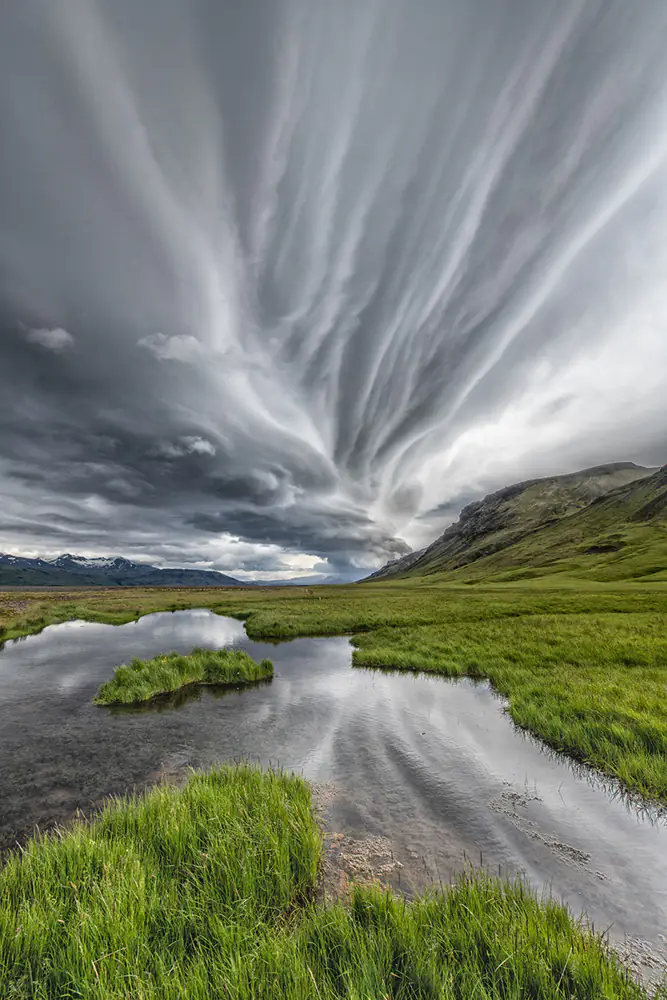 Wall Mural Photo Wallpaper Twisted Clouds