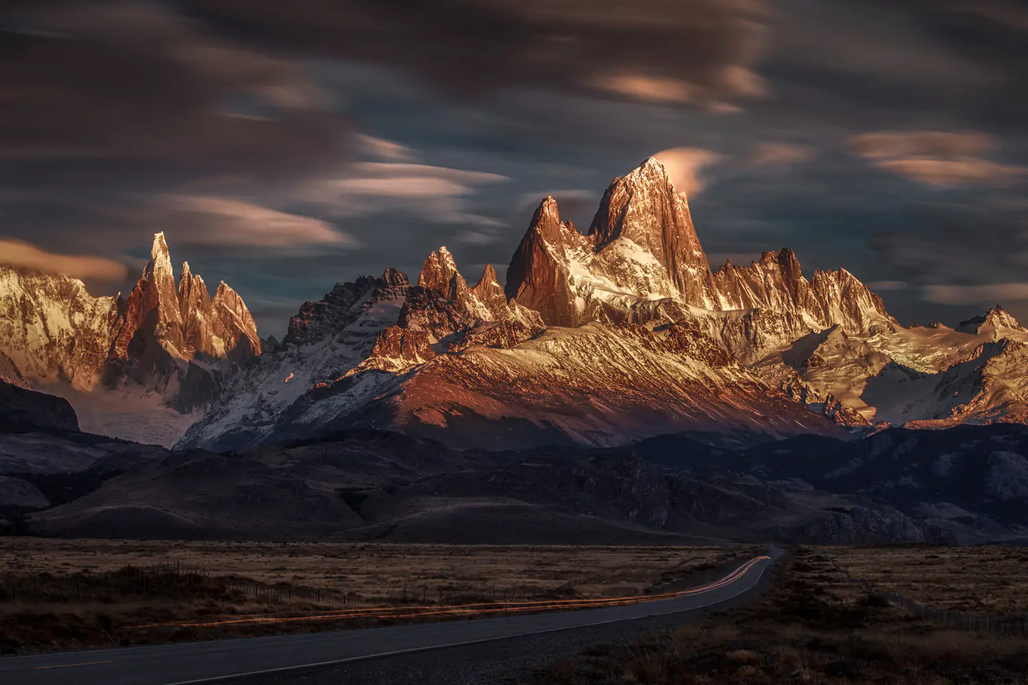Fototapet Patagonia Sky In Motion